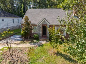 1261 Eastridge Rd SW in Atlanta, GA - Building Photo - Building Photo