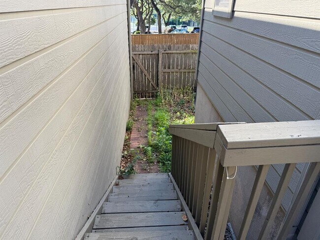 property at 5737 N Scout Island Cir