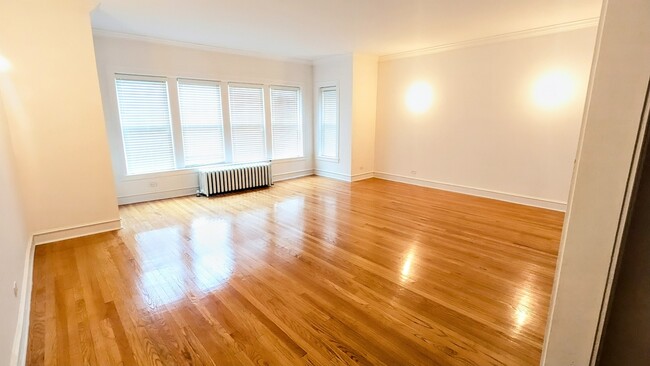 4011 N Avers Ave in Chicago, IL - Building Photo - Building Photo