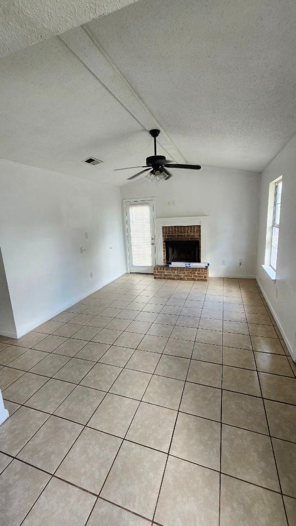 10633 Sharp Blvd in Gulfport, MS - Building Photo - Building Photo