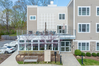 Terrace on Main in East Greenwich, RI - Building Photo - Building Photo