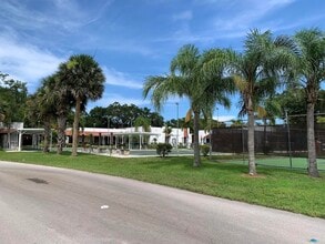 15 Santa Maria Way in Port St. Lucie, FL - Building Photo - Building Photo