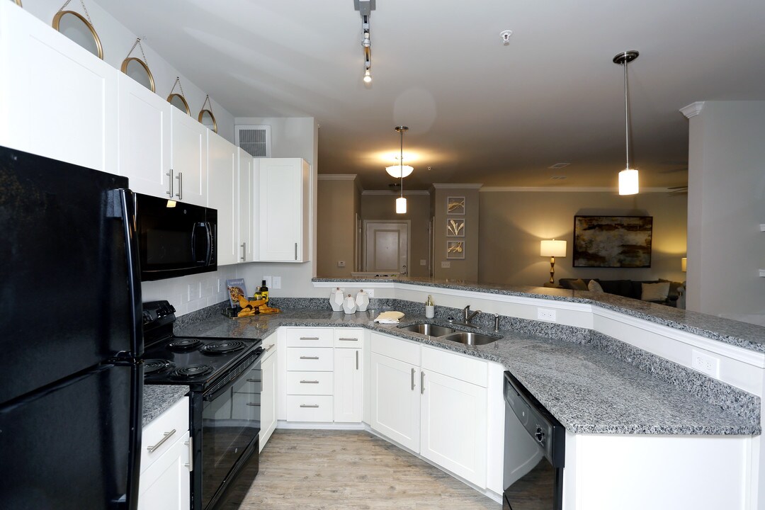 Sterling Creek at Richmond Hill in Richmond Hill, GA - Building Photo