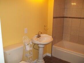 115 Esther St in Bristol, TN - Building Photo - Building Photo