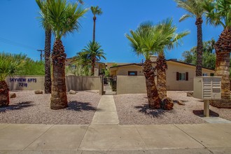 Skyview Apartments in Scottsdale, AZ - Foto de edificio - Building Photo