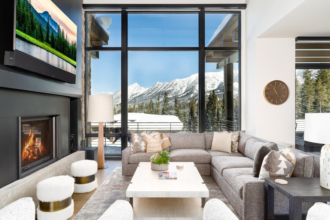 4 Thistle Wy in Big Sky, MT - Building Photo