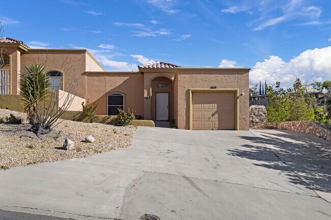 408 Irondale Dr, Unit B in El Paso, TX - Building Photo - Building Photo