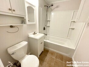 130 P St, Unit 1 in Boston, MA - Building Photo - Building Photo