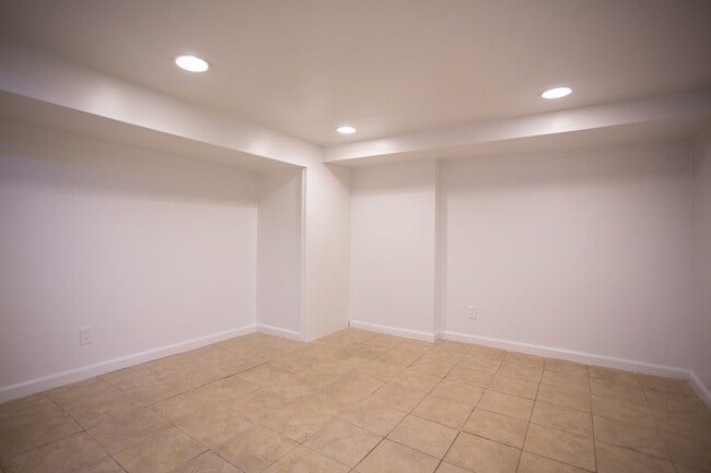 3615 Wallace St in Philadelphia, PA - Building Photo - Building Photo
