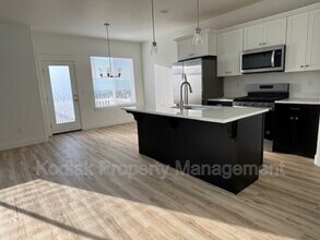2702 Blue Dawn Ln in Saratoga Springs, UT - Building Photo - Building Photo