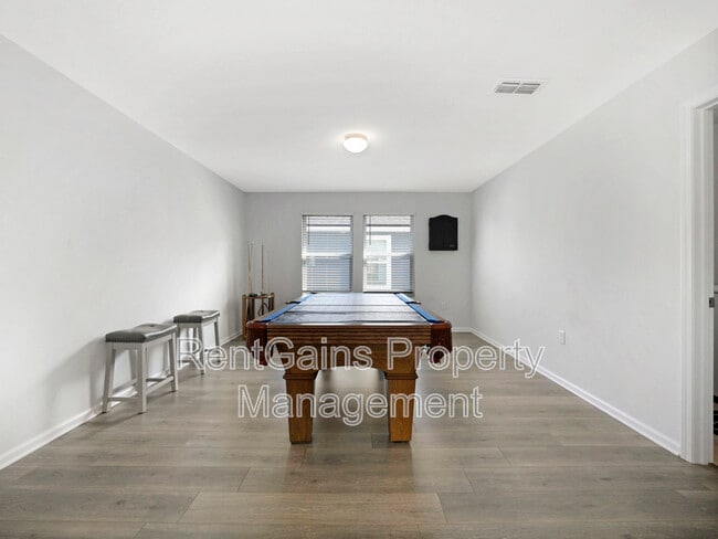 property at 597 Meadow Ridge Dr