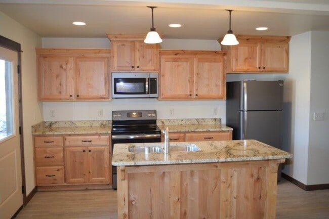 3357 Fen Way in Bozeman, MT - Building Photo - Building Photo