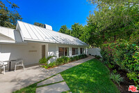 5949 Ramirez Canyon Rd in Malibu, CA - Foto de edificio - Building Photo