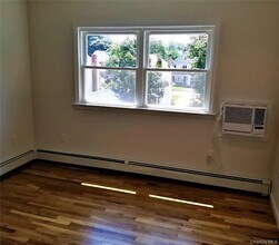 14 Franklin Ave in Port Washington, NY - Building Photo - Building Photo