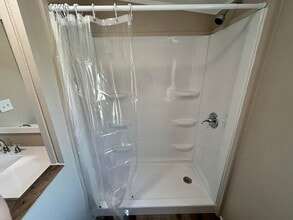 1370 Suzanne Cir in Holt, FL - Building Photo - Building Photo