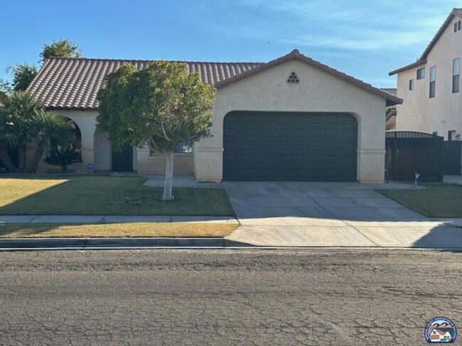 1103 Jacaranda Dr in El Centro, CA - Building Photo - Building Photo