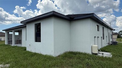 1622 NW 18th Terrace in Cape Coral, FL - Building Photo - Building Photo