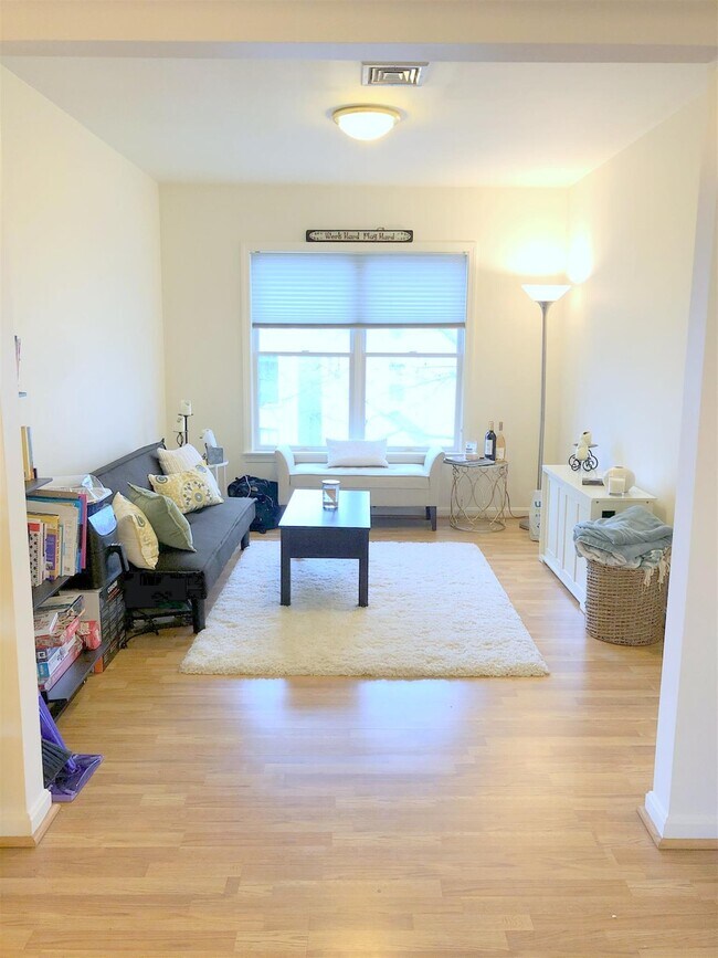 3 Kent Ct, Unit 2 in Somerville, MA - Building Photo - Building Photo