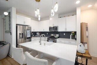 5355 Seacliff Pl in San Diego, CA - Building Photo - Building Photo