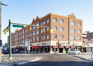 East Lansing City Center Condominiums in East Lansing, MI - Building Photo - Building Photo