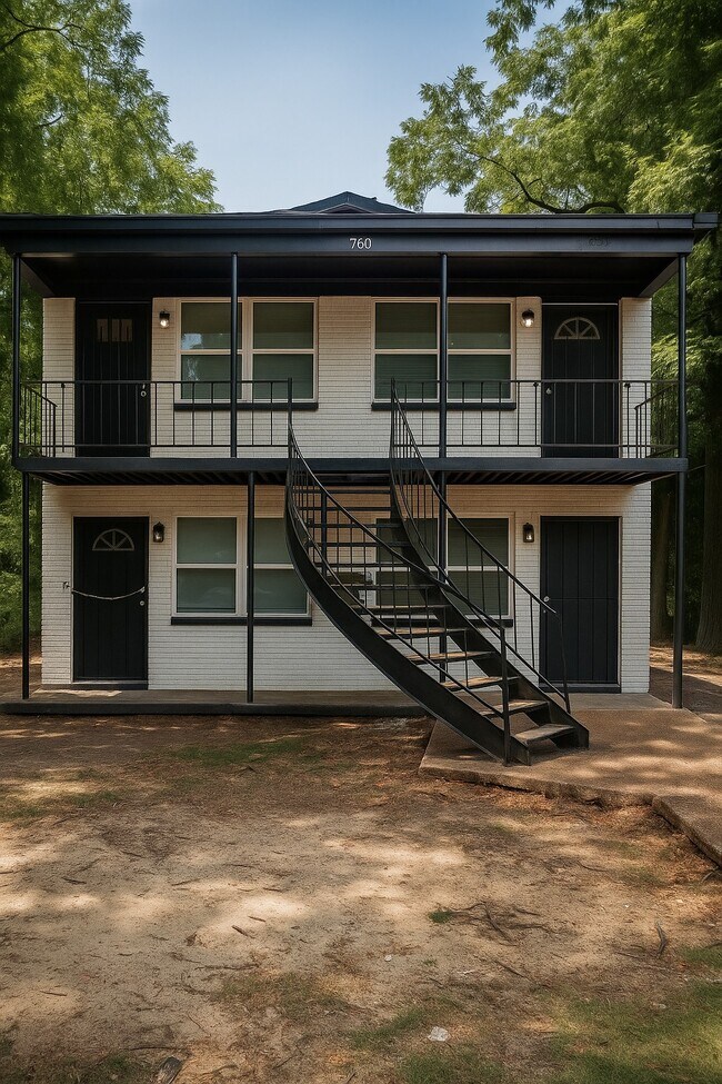 property at 760 Richmond Ave
