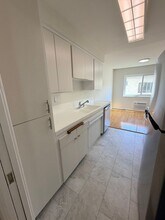 1835 CAMDEN AVE. LP in Los Angeles, CA - Building Photo - Interior Photo