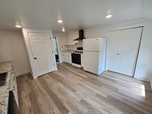 540 Dunkirk Ave
