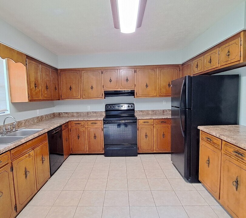 3909 Ocean View Dr, Unit B in Panama City Beach, FL - Building Photo