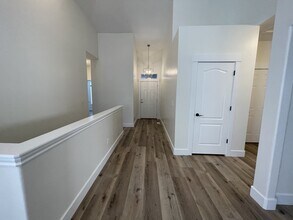 1957 Fielding Hill Ln in Draper, UT - Building Photo - Building Photo