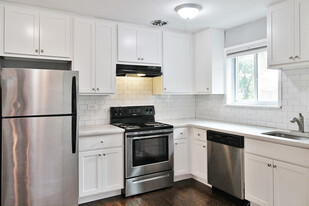 421 S. Lombard Ave. in Oak Park, IL - Building Photo