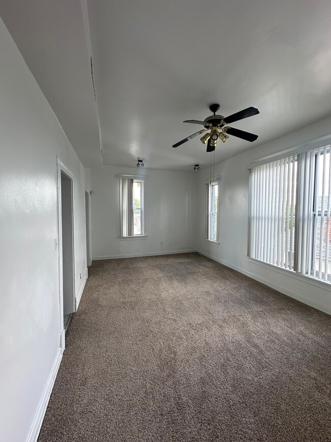 6506 S Yale Ave, Unit 3 in Chicago, IL - Foto de edificio - Building Photo