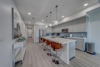400 150th Ave, Unit 301 in Madeira Beach, FL - Building Photo - Building Photo
