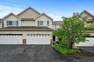 485 S Jade Ln in Round Lake, IL - Building Photo