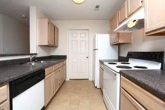 Arbor Lake in Chester, VA - Foto de edificio - Interior Photo