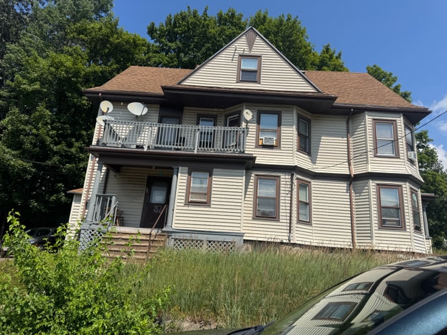 281 Spring St