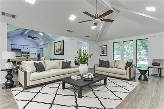3840 Silverstone Dr in Plano, TX - Building Photo - Building Photo