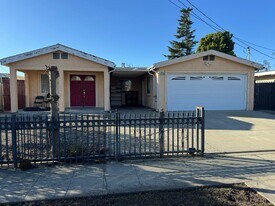 27715 Cliffwood Ave in Hayward, CA - Building Photo