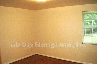 3765 Pleasant Valley Rd in Mobile, AL - Building Photo - Building Photo