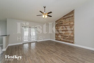 7536 Regents Garden Way, Unit 2607 in Apollo Beach, FL - Building Photo - Building Photo