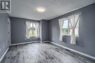 367 Ferndale Dr S in Barrie, ON - Building Photo - Building Photo