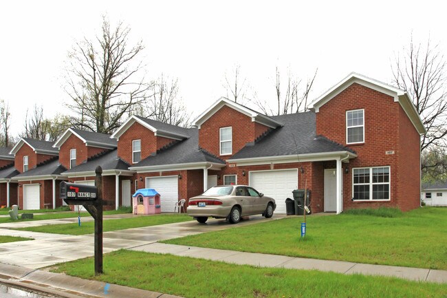 Highland Meadows Townhomes in Shepherdsville, KY - Building Photo - Building Photo