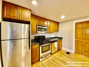 441 Franklin St, Unit 1L in Cambridge, MA - Building Photo - Building Photo