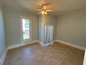 7 Oak St in Poseyville, IN - Building Photo - Building Photo