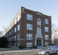 2284 Highland Pky in St. Paul, MN - Foto de edificio - Building Photo