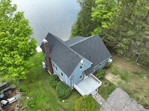 646 West Hill Rd in New Hartford, CT - Building Photo - Building Photo