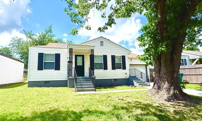 property at 3208 NW 33rd St