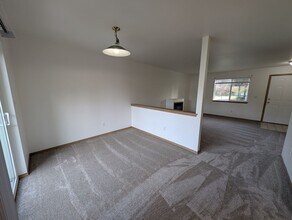 1330 Sidney Ave in Port Orchard, WA - Building Photo - Building Photo