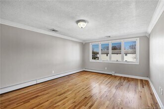 51 Janet Dr in New Britain, CT - Building Photo - Building Photo