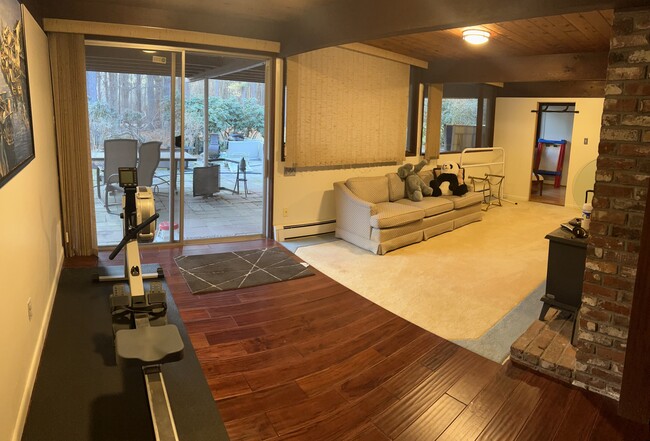 property at 10 Winthrop Cir