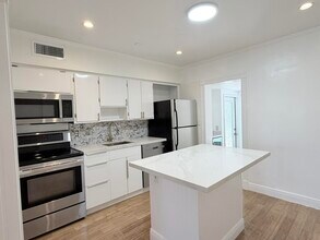 1413 SW 23rd Ave in Fort Lauderdale, FL - Building Photo - Building Photo